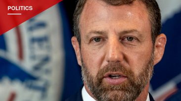 DHS Secretary Mullin's Plane Makes Emergency Landing at Reagan National After Engine Failure