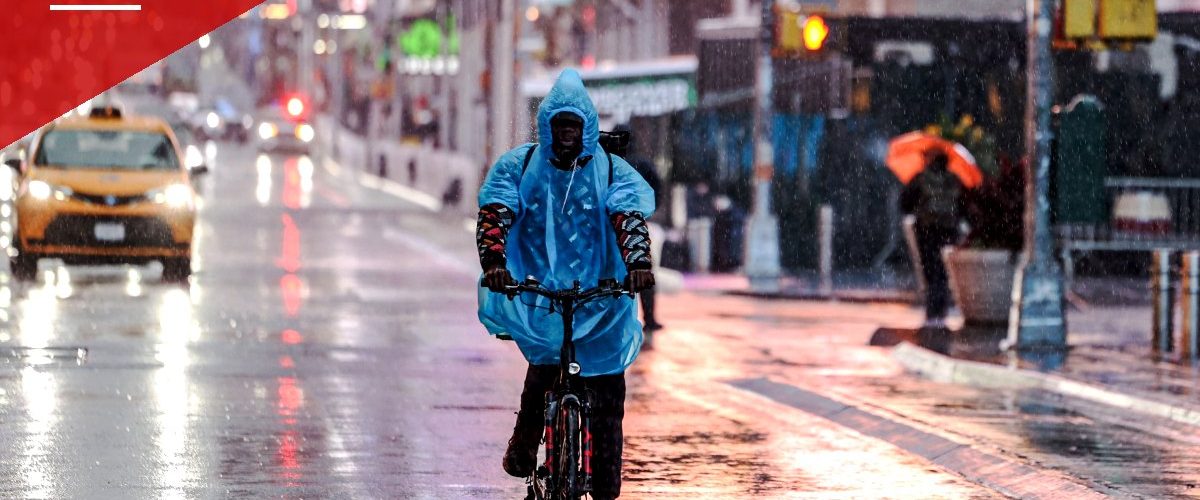 Nor'easter Kills One in Brooklyn as Storm Emergencies Declared Across New York, New Jersey