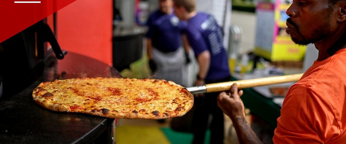 New Haven's Apizza Scene Is Drawing Tourists From Across the Country