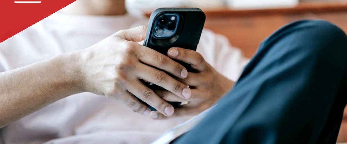 New iPhone Spyware Variant Can Harvest Passwords, Photos and Keep Talking to Attackers