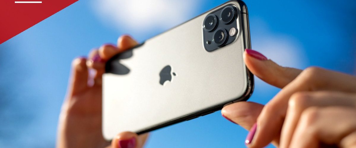 New Phone Tools Let AI Redraw the Edges of Your Photos