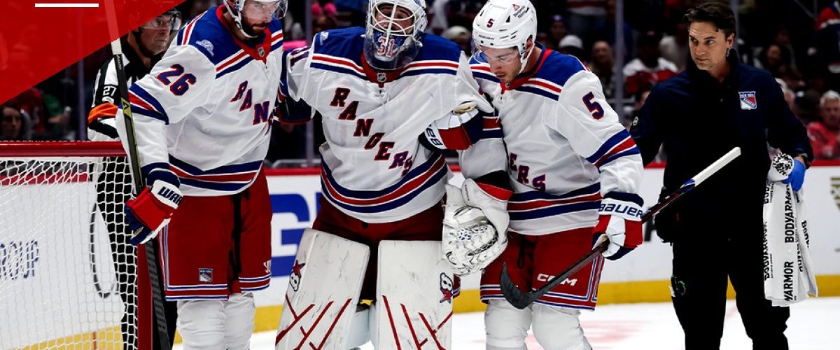 Rangers Goalie Igor Shesterkin Helped Off Ice With Apparent Leg Injury in Loss to Capitals